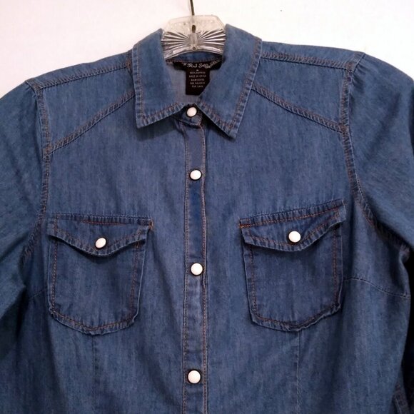 Red Snap Fitted Dark Denim Chambray Shirt With White Pearl Snap Buttons Sz S - Picture 2 of 7
